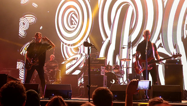 РОКЕНРОЛ ЖУРКА ЗА ЈУБИЛЕЈ: Радио Београд 202 концертом у Штарк арени прославио 50. рођендан(ФОТО)